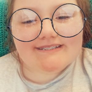 Meet your Posher, Lexi